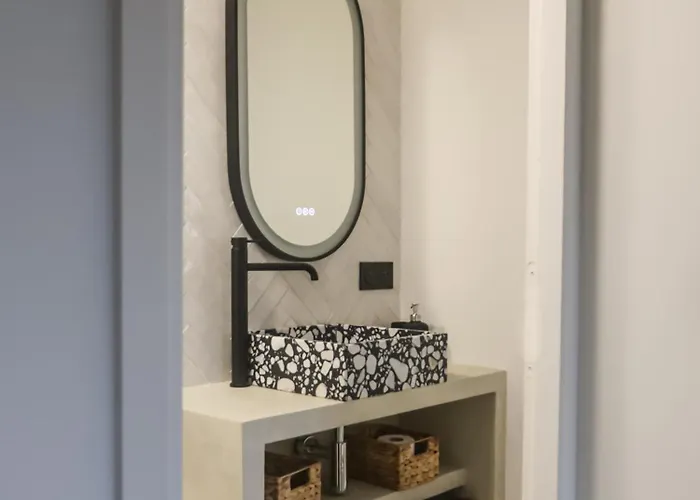 Au Vieux Bassin Honfleur